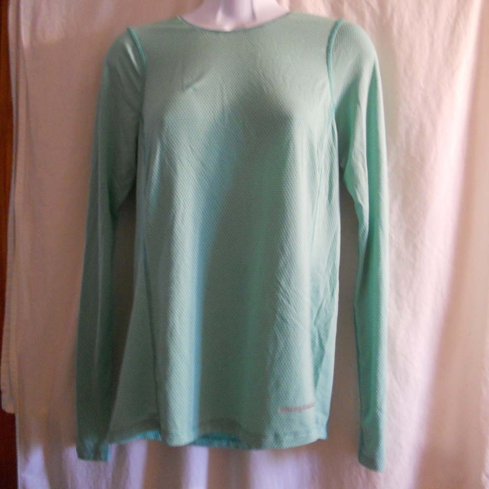 Patagonia S Green L/S Active Wear Pull Over Top